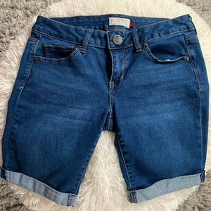 SO Jean shorts size Jr 7.